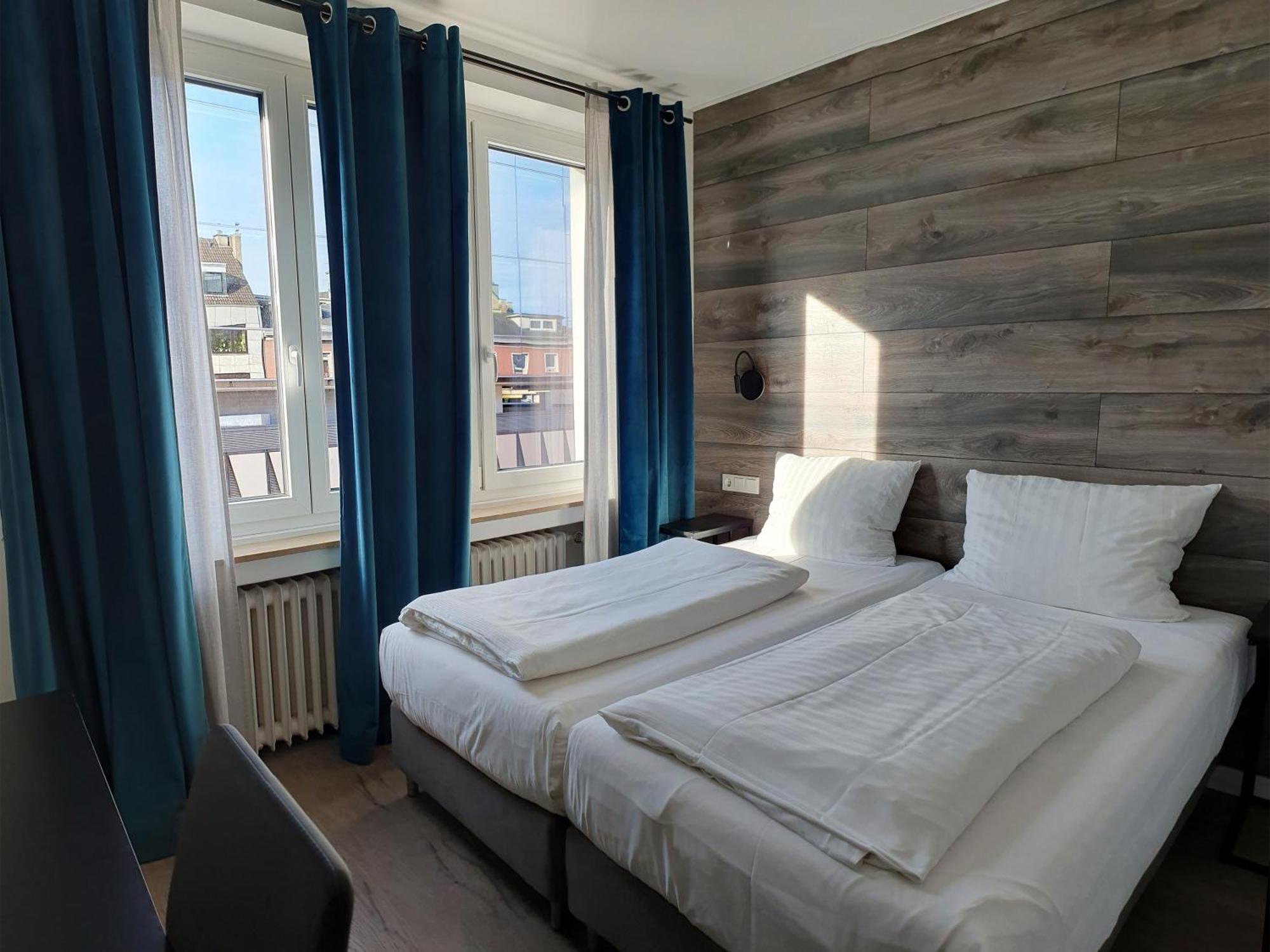 Rheinmetropole Hotel Düsseldorf Buitenkant foto